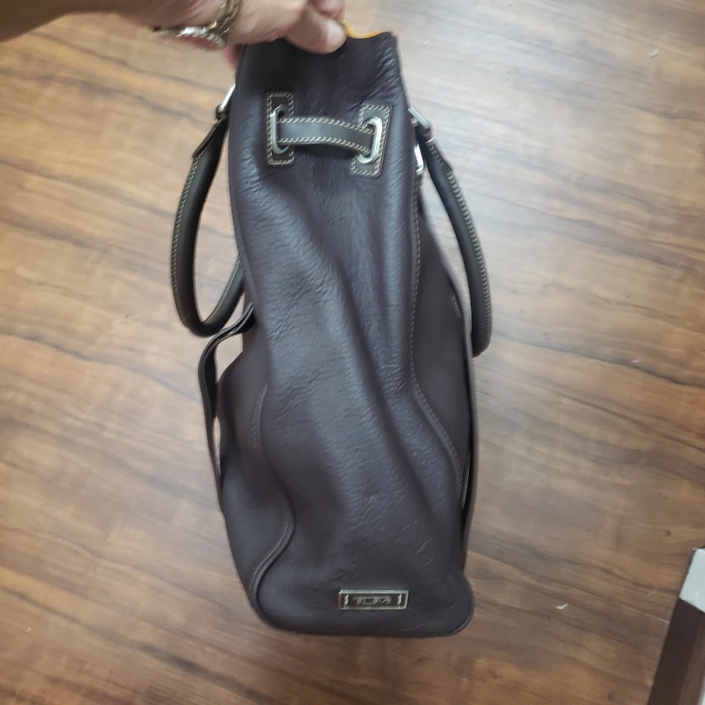 NEW TUMI Chatham Brown Leather travel Bag business Tote weekender bag - Picture 6 of 13